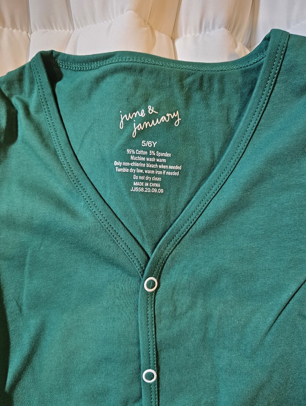 June & January Green Cardigan Sweater Top Size 5/6Y NWT - Picture 3 of 6